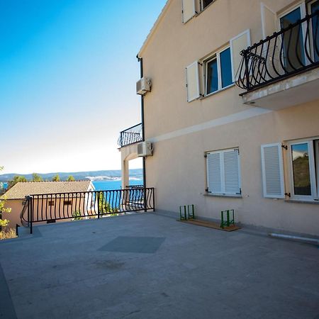 Apartments Pusic Omiš Dış mekan fotoğraf