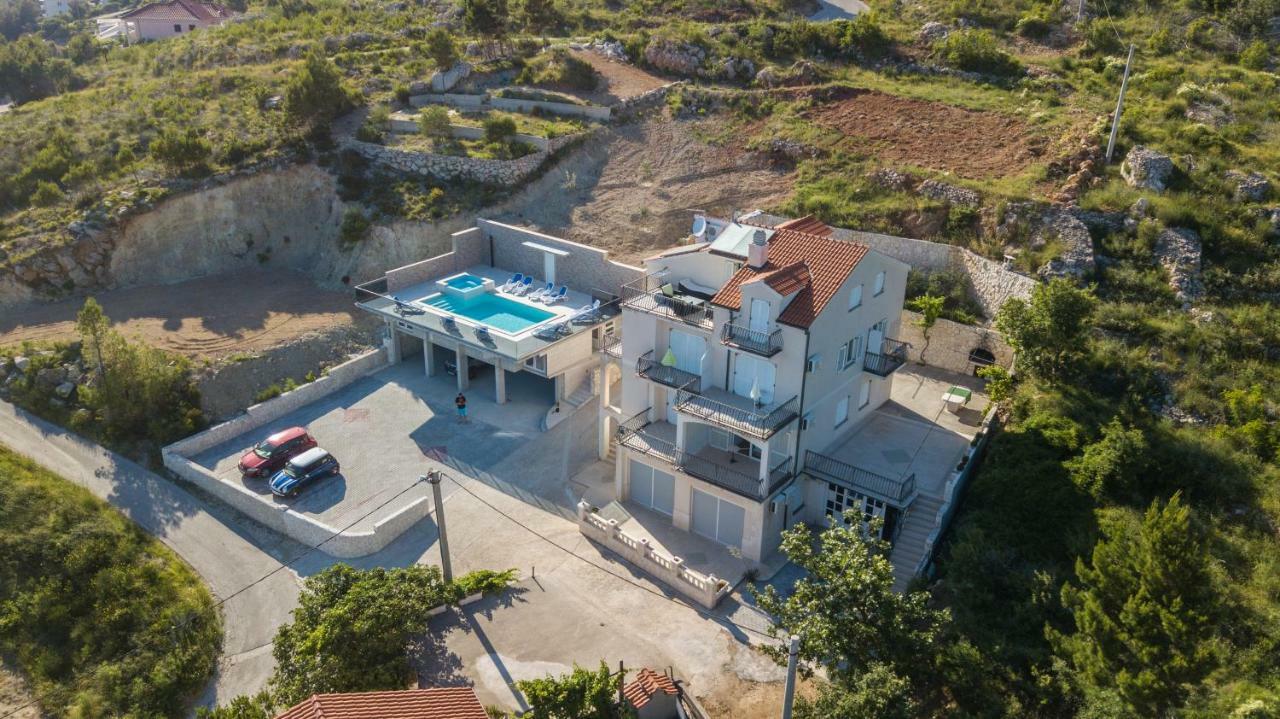 Apartments Pusic Omiš Dış mekan fotoğraf